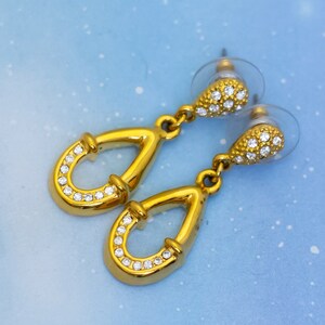 Vintage Rhinestones Gold Tone Teardrop Dangle Earrings | J30