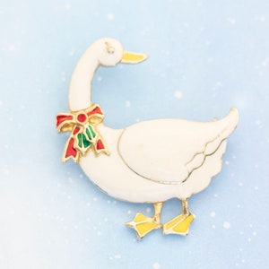 Vintage Mister Swan Brooch | J2