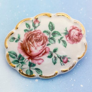 Art Nouveau Porcelain Floral Brooch | Gold Tone Brooch | J19