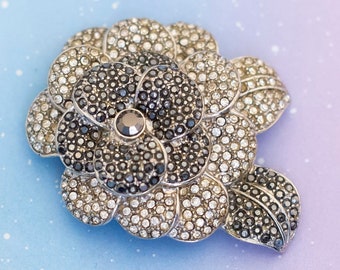 Vintage Art Nouveau Rhinestone Intricate Stylish Flower Brooch | J26