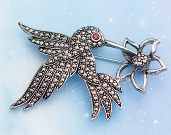 Vintage Elegante Broche de Colibrí plateado / Broche silver tone / Avon / J12