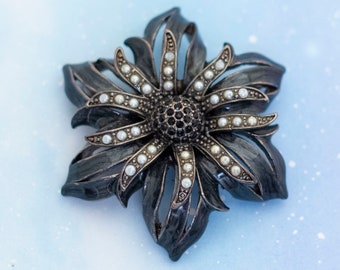 Vintage Black Flower Brooch | J2