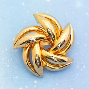 Vintage Gold Tone Fan Flower Brooch| J19