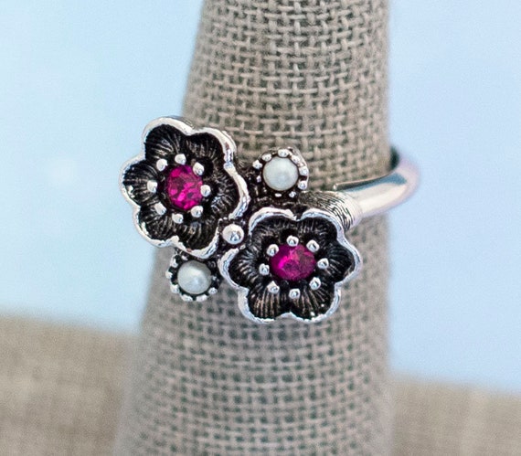 Vintage Black Floral Ring | Silver Tone Ring | Si… - image 2