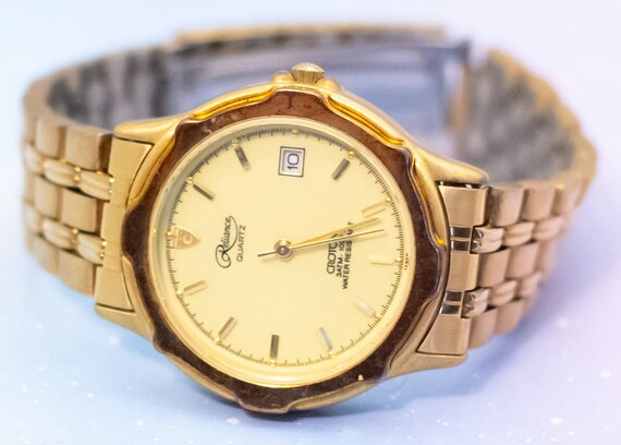 9 inch, Vintage Gold Tone Beautiful Stylish Watch… - image 2