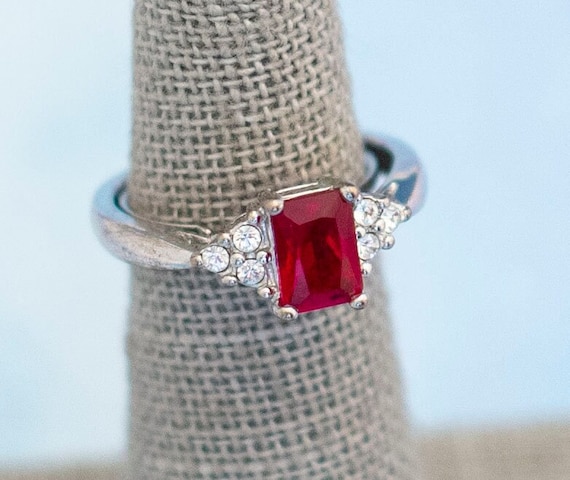 Vintage Scarlet Jewel Ring | Silver Tone Ring | S… - image 1