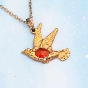 Vintage Golden Bird Red Gem Necklace | Gold Tone Necklace | 18 inch | J4