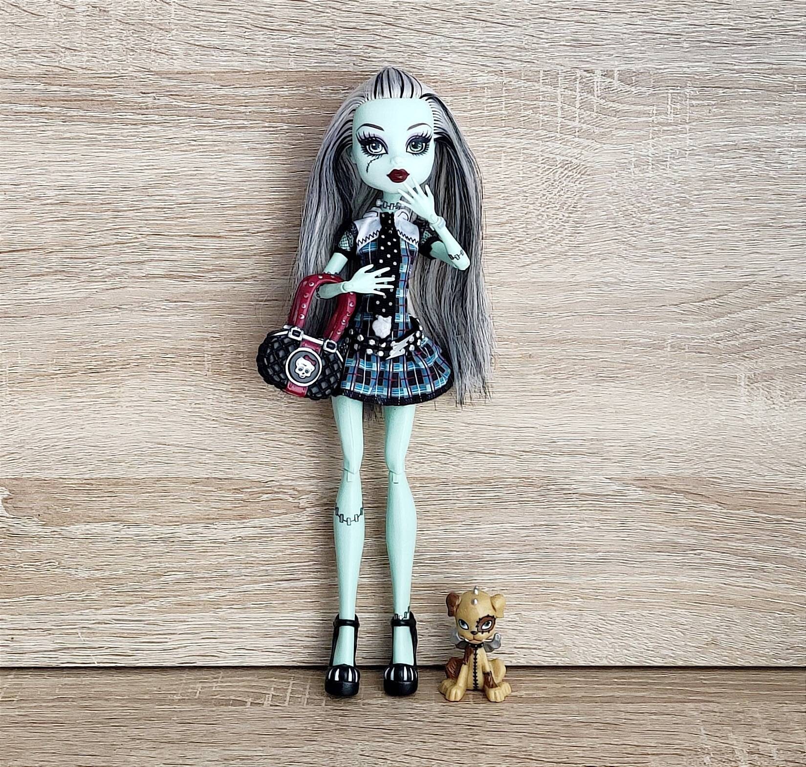 Monster High Frankie Stein Doll, 1 Unit - Baker's