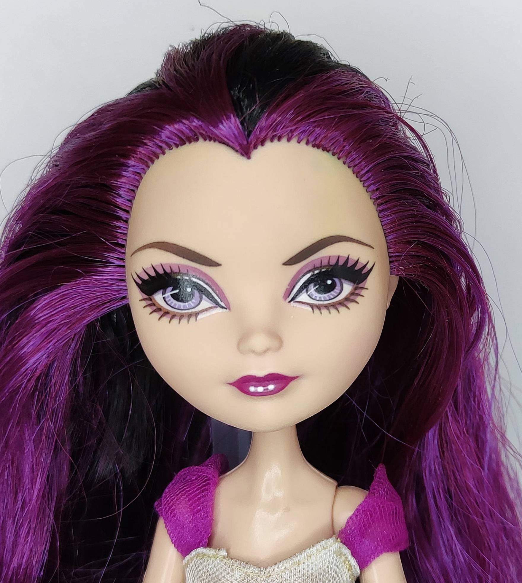 Ever After High Primeiro Capítulo Raven Queen - Mattel  Raven queen doll, Ever  after dolls, Ever after high rebels