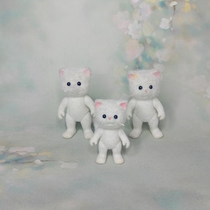 Set Of 3 Sylvanian Families Persian Cat Family Figures | Collectable Calico Gritters | Sylvanian Cat Families