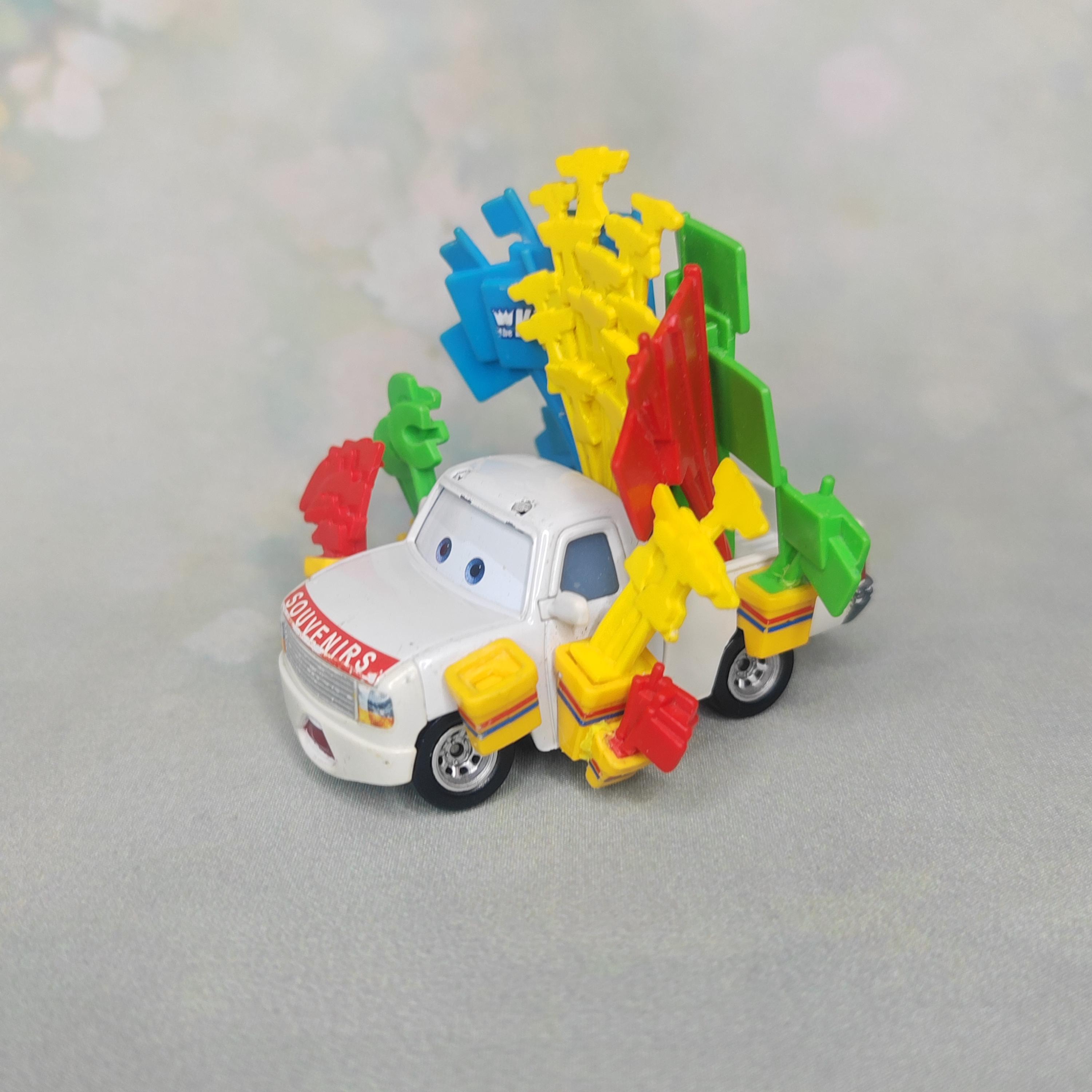 BRIAN PARK MOTORS カーズ ミニカー Disney Pixar Cars Deluxe Brian Parks Motors Souvenir Vendor #20