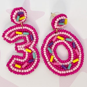 Pendientes de cuentas para el 30.° cumpleaños: accesorio Dirty Thirty, regalos para el 30.° cumpleaños, decoración para el 30.° cumpleaños, joyas para el 30.° aniversario