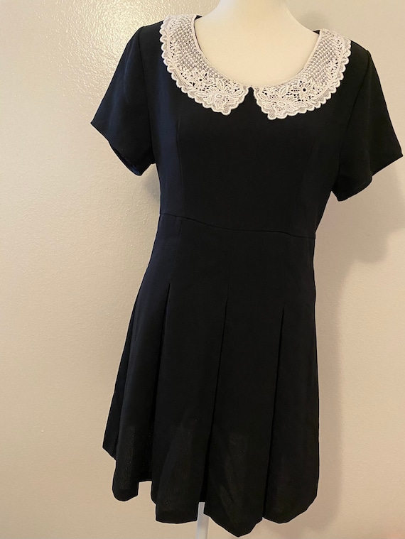 Vintage Laced Peter Pan collar Black mini dress. … - image 4