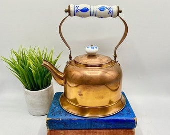 Vintage 1970s Copper Kettle with Delft Style Blue and White Ceramic Handle Old Dutch International Inc. Vintage Kitchen Decor  Made in USA