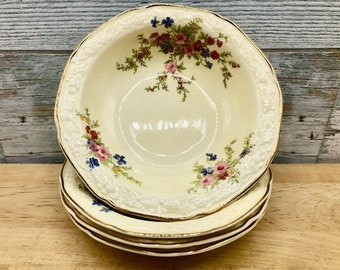 1920s Set of 4 Berry / Dessert Bowls Antique Crown Ducal Florentine Style Marie Pattern A G Richardson & Co Ltd,  Staffordshire England