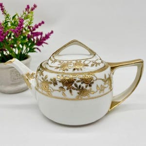 Antique Porcelain Teapot c.1911 Nippon Morimura (Noritake) White with Gold Florals, Trim & Accents - 2 to 3 Cups - Made in Japan