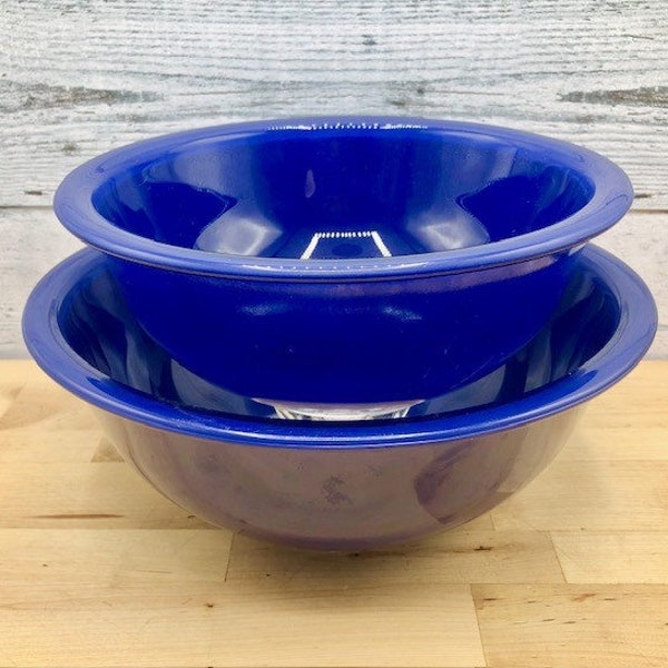 1990s Set of 2 Pyrex Cobalt Blue Mixing / Nesting Bowls Vintage Corning Pyrex With Clear base USA
