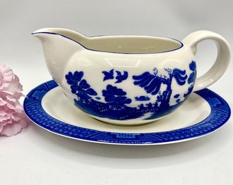 1990s Gravy Boat and Underplate Vintage Royal Doulton Real Old Willow Pattern  Blue Transferware