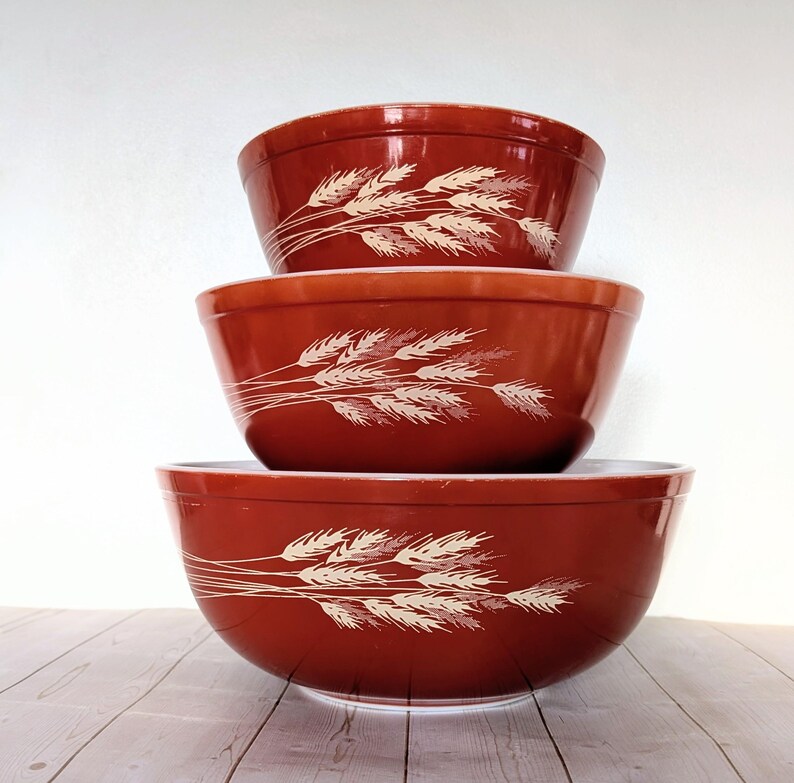 Vintage PYREX Set of 3 Autumn Harvest Wheat Mixing Nesting Bowls 402, 403 & 404
