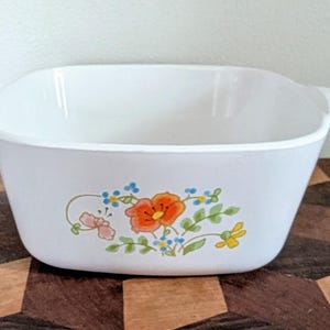 CorningWare Corelle Vintage 1970&#39;s Wildflower 700 ML Small Casserole Dish P-43-B