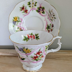 Royal Albert Vintage &#39;Canadian Emblems&#39; Fine Bone China Floral Tea Cup & Saucer Made in England