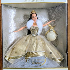Barbie Mattel Celebration Teresa Holiday Doll Special Year 2000 Edition Brunette Mint Sealed NIB