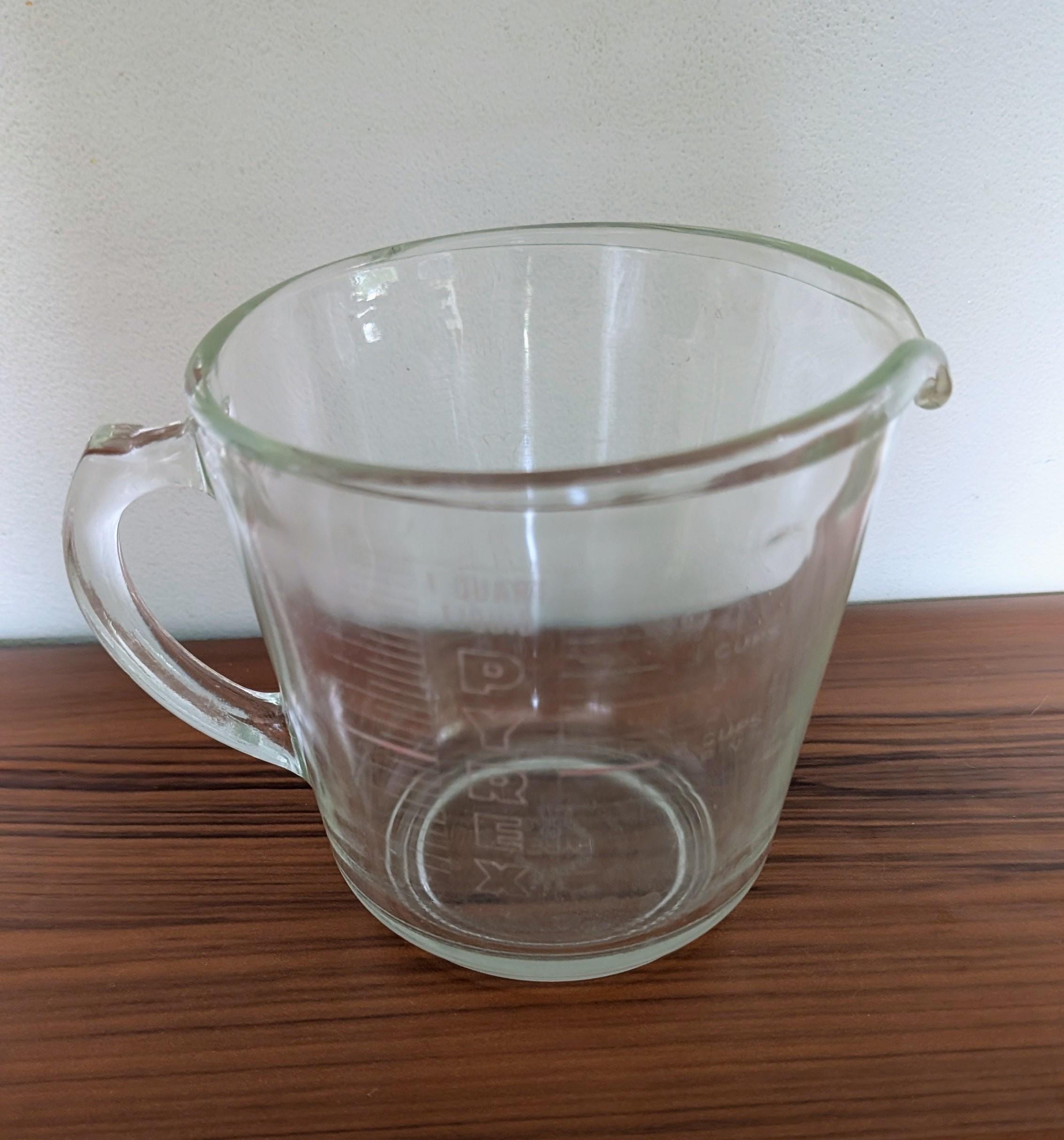 Vintage pyrex measuring cup - Etsy 日本