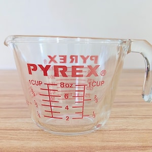 Vintage pyrex measuring cup - Etsy 日本