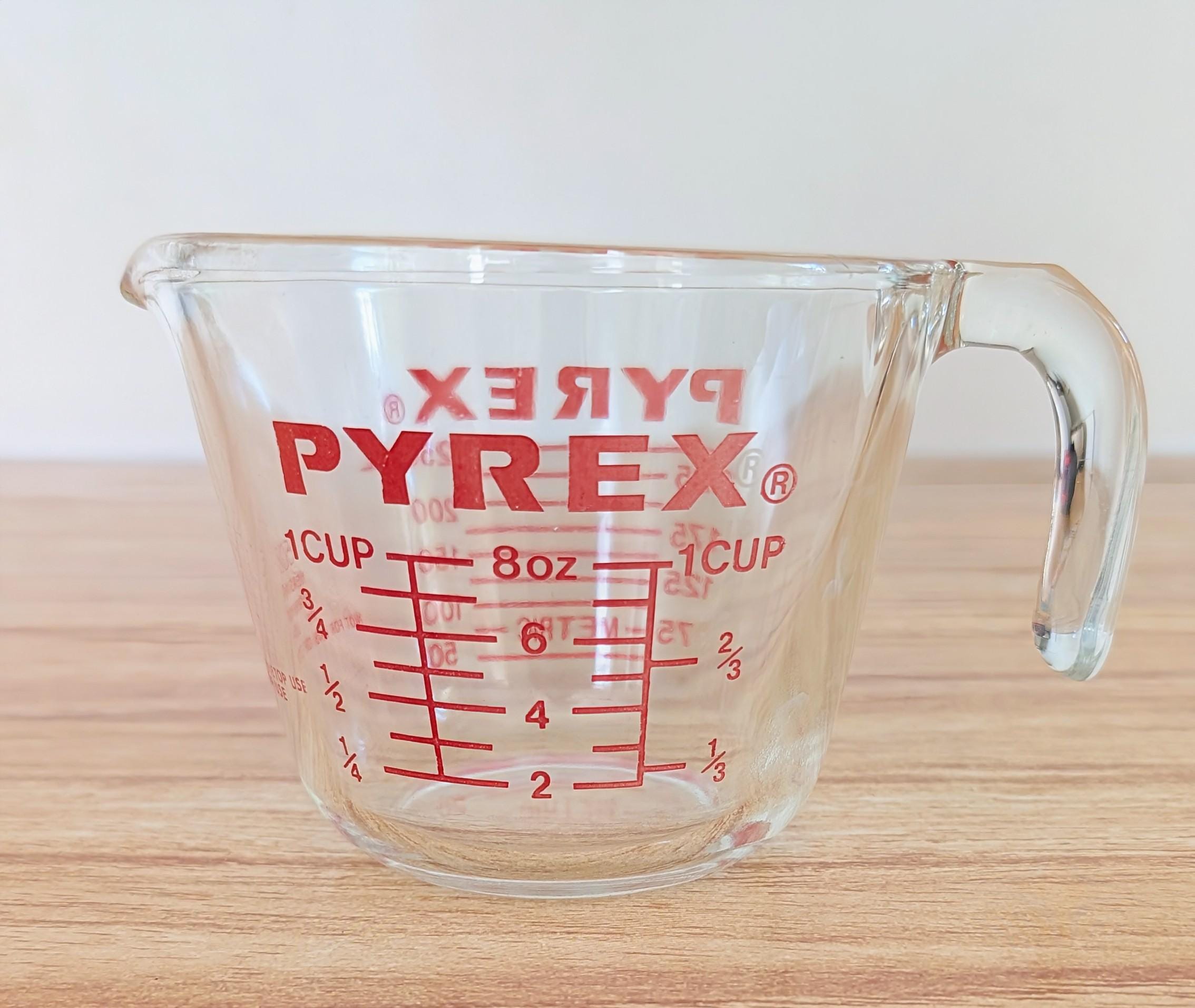 Vintage pyrex measuring cup - Etsy 日本