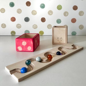 Marble track plate with mushroom storage box for marbles wooden toy set including marble track plate meandering track box collecting tray image 3