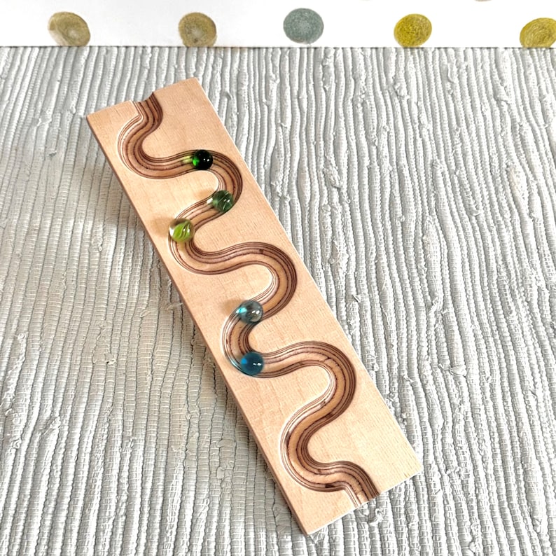 A marble run plate meandering marble run wood wooden toy ball maze image 1