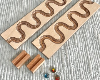 Zwei Murmelbahn Platten Set inklusive Verbinder und Glas Murmel schlängelbahn Kugelbahn Holz Holzspielzeug Kugel Labyrinth