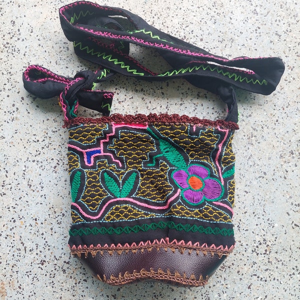 Shipibo Conibo Embroidered Bag