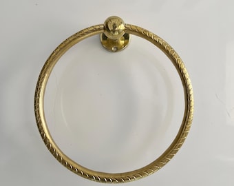 Brass Towel Ring, Wall-Mounted Towel Holder, Unlacquered Brass Hand Towel Rack, Elegant Bathroom Hardware