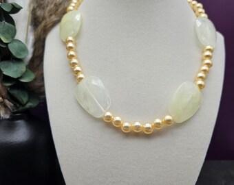 Gargantilla de perlas sintéticas color mandarina y marfil: collar retro de cuentas acrílicas