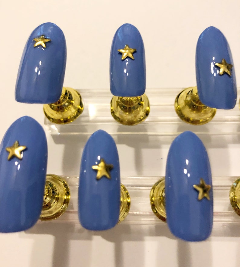 Blue wonder oval press on nails image 2