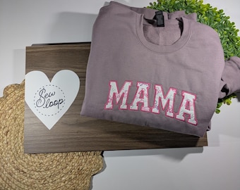 Barbie-Inspired "MAMA" Appliqué Sweatshirt – Pretty, Playful & Cozy!