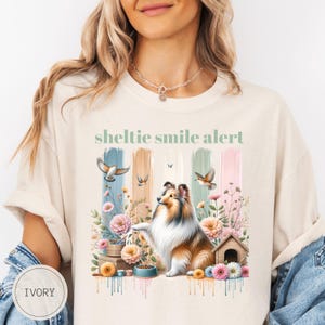 Sheltie Shirt, Trendy Brushstroke Dog Mom TShirt, Shetland Sheepdog Sweatshirt, Comfort Colors Gift For Dog Lover Breeder Groomer Sweater