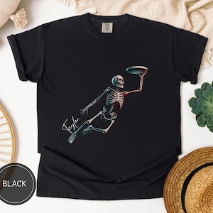 Custom Ultimate Frisbee Shirt, Ultimate Frisbee Team Gift For Ultimate Frisbee Player,Halloween Sports Shirt Comfort Colors Gothic Clothes