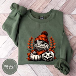 Bearded Dragon Sweatshirt, Bearded Dragon Fall Sweater, Reptile Lover Gift, Bartagame Crewneck, Pet Lizard, Vintage Beardie Gift For Owner