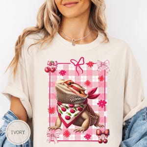 Bearded Dragon Coquette Cherry Shirt, Beardie Tshirt, Reptile Lover Gift, Bartagame Tee, Funny Pet Lizard TShirt, Gift For Beardie Mom