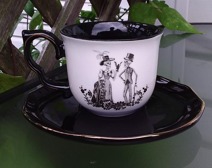Halloween Tea / Coffee Cup and Saucer made by Potter's Studio China