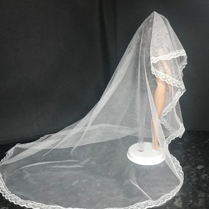 Dolls wedding veil with lace flower trim.  Dolls Wedding