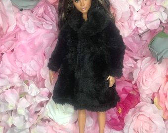 soft faux fur winter dolls coat  jacket. Fits a 12inch doll poppy Parker fashion royalty this coat is super soft to touch