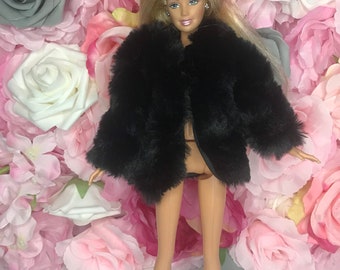 Dolls clothes fake fur coat soft faux fur dolls coat  winter jacket. Fits curvy doll poppy Parker fashion royalty