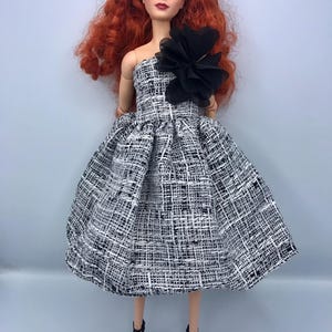 Beautiful Black tweed off the shoulders luxurious High quality dolls ballgown prom dress bridal gown dolls dress cocktail dress