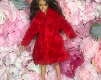 soft faux fur winter dolls coat  jacket. Fits a 12inch doll poppy Parker fashion royalty this coat is super soft to touch