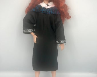 Dolls graduation outfit with graduation hat gown and shoes