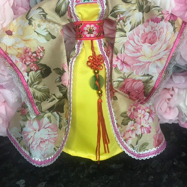 Beige floral  with yellow dress dolls Chinese Cheongsam robe with dress floral dolls clothes 30cm dolls outfit dressing gown for doll