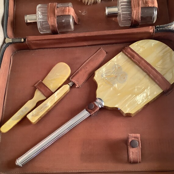 Vintage Antique Leather Grooming Travel Kit Beaut… - image 1
